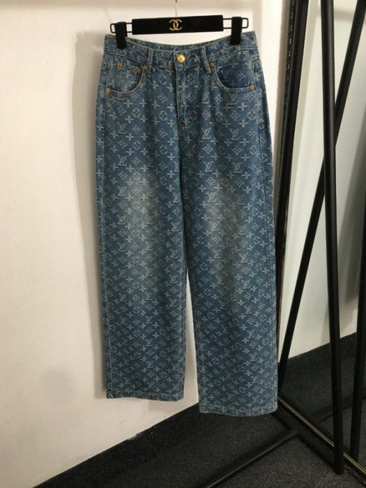 Джинсы женские