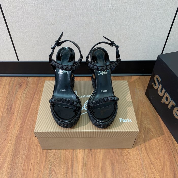 Босоножки фото 2