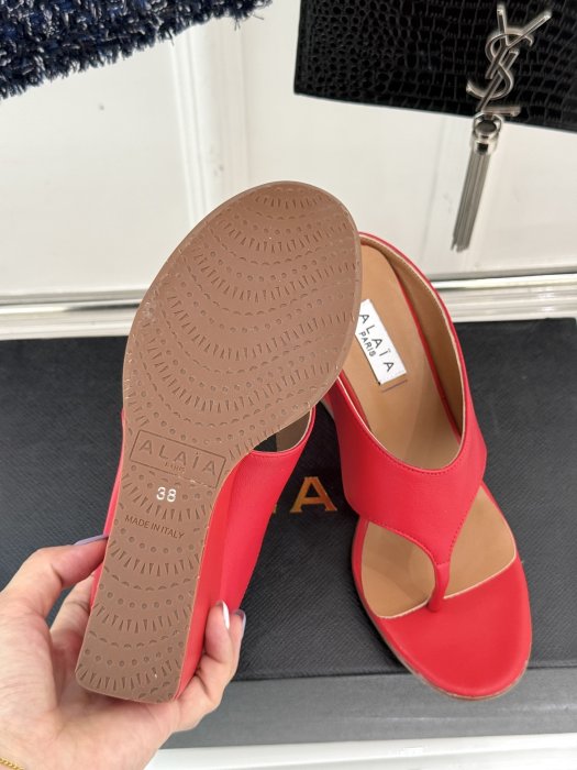 Босоножки фото 9