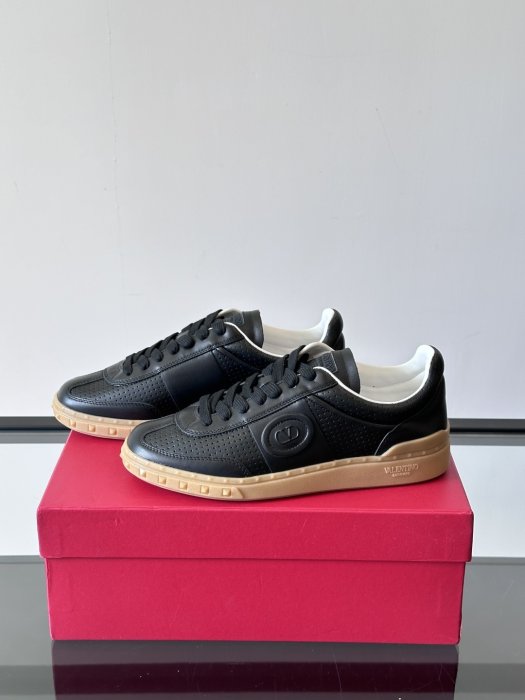 Кросівки чоловічі фото 3