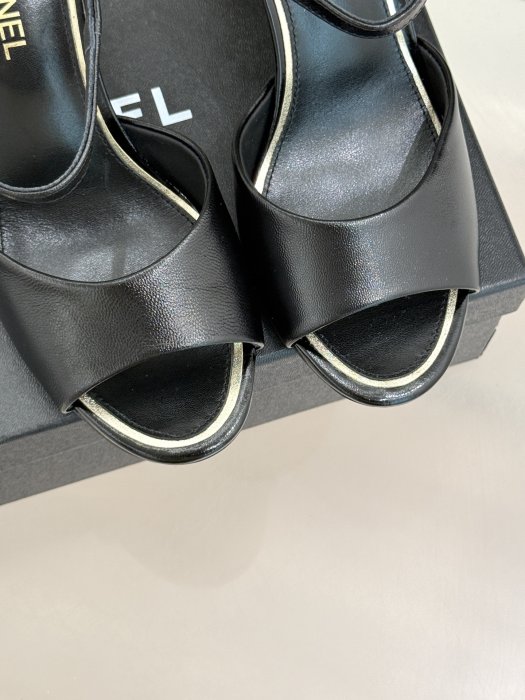 Босоножки фото 7