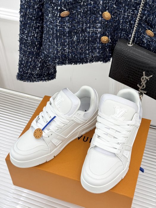 Sneakers фото 2