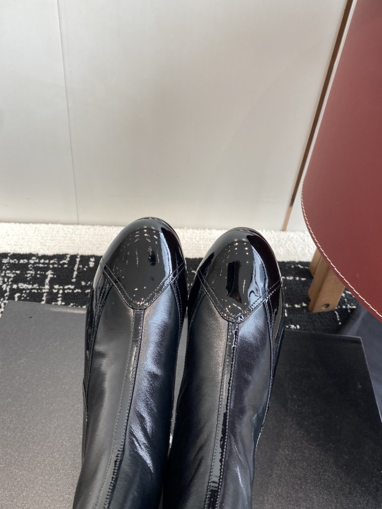 Сапоги женские фото 7