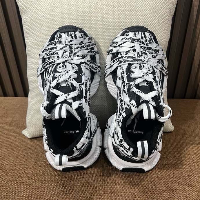 Кроссовки фото 2