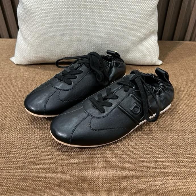 Кросівки жіночі фото 7