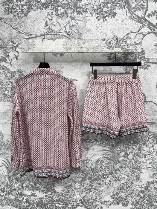 Костюм женский фото 7