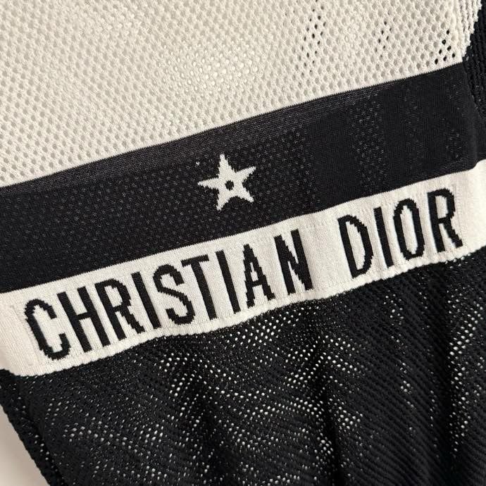 T-shirt women's фото 7