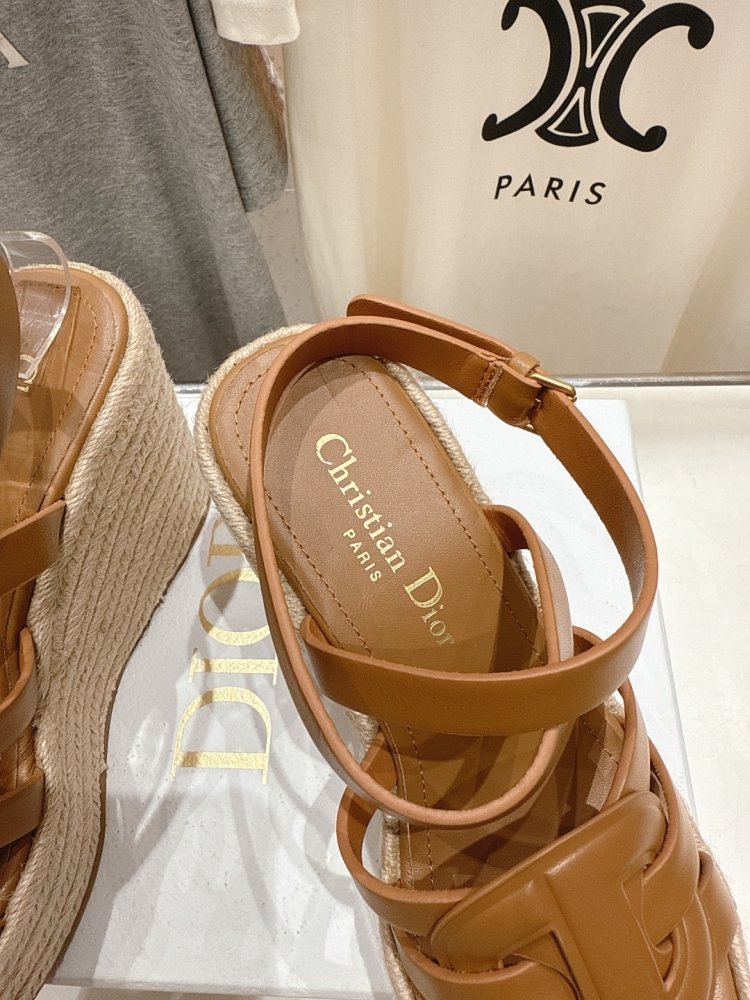 Sandals women's фото 8