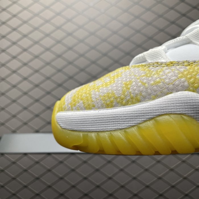 Кроссовки Air Jordan 11 Low SE фото 6