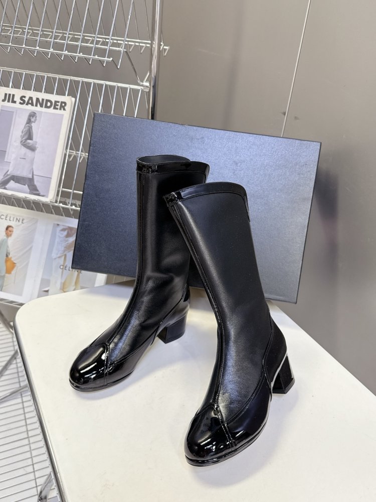 Сапоги женские фото 5