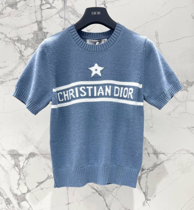 T-shirt women's фото 2