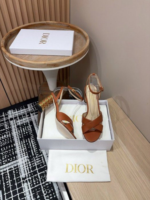 Босоножки Dior Icon на толстом