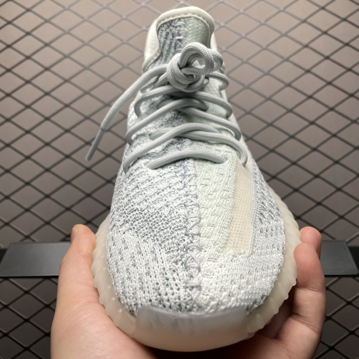 Кроссовки Yeezy Boost 350V2 фото 9