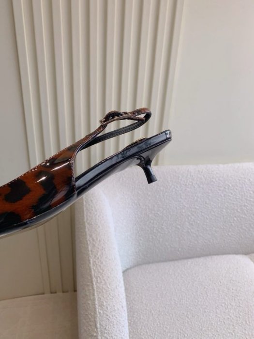 Босоножки фото 6