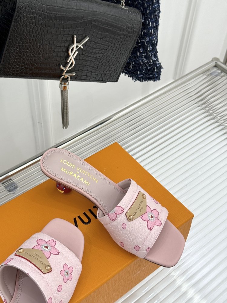 Босоножки фото 5