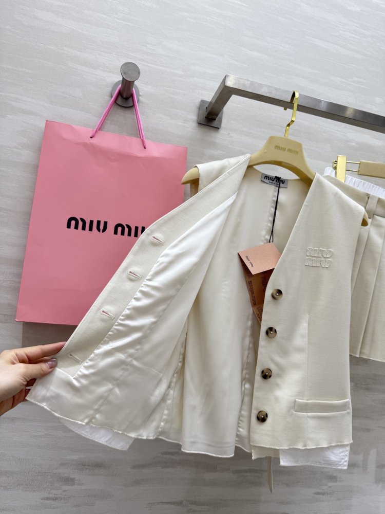 Costume female фото 6