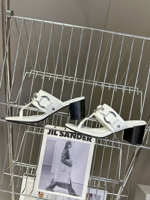 Босоножки фото 6