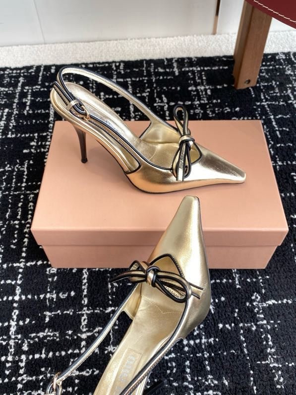 Босоножки фото 6