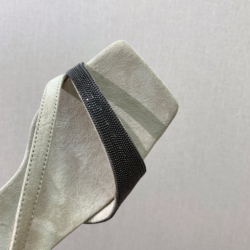 Босоножки фото 5