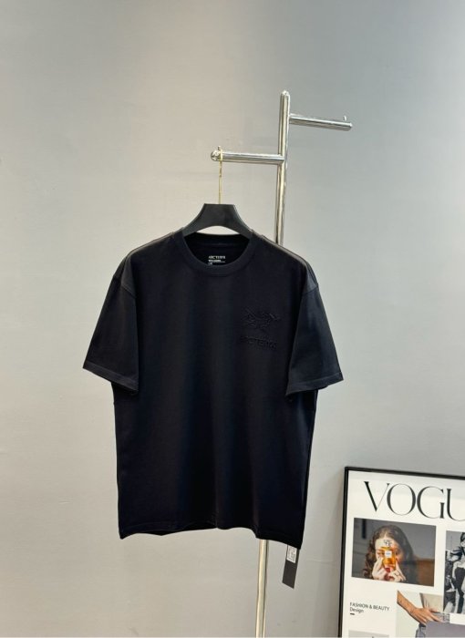 T-shirt men's фото 2