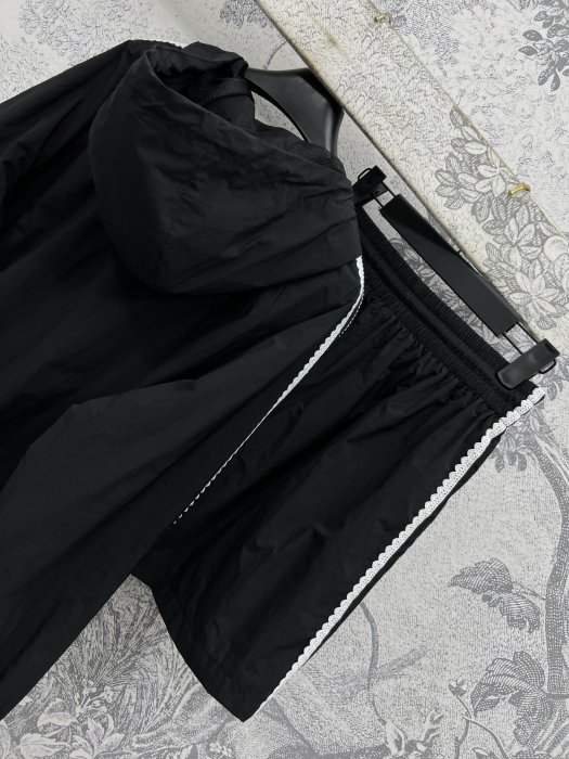 Костюм женский фото 8