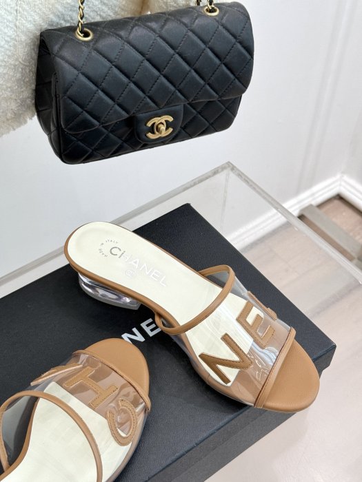 Босоножки фото 5