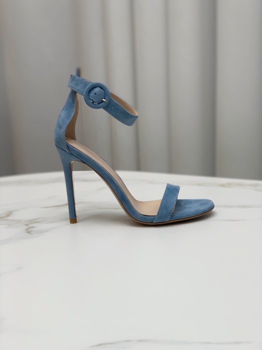 Босоножки фото 6