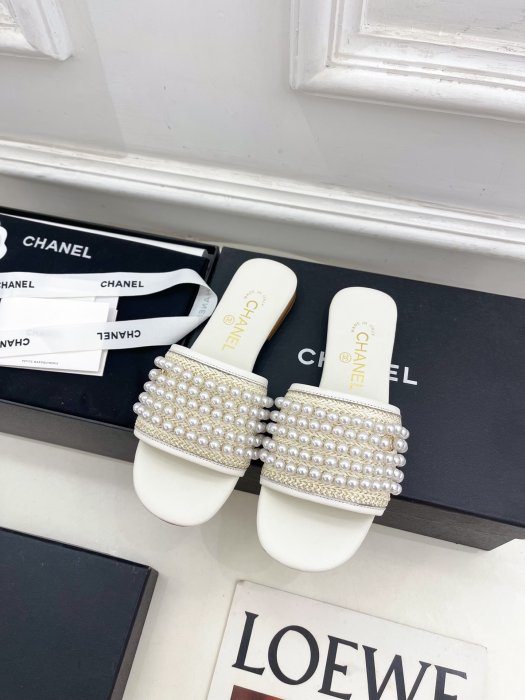 Шлепанцы фото 4