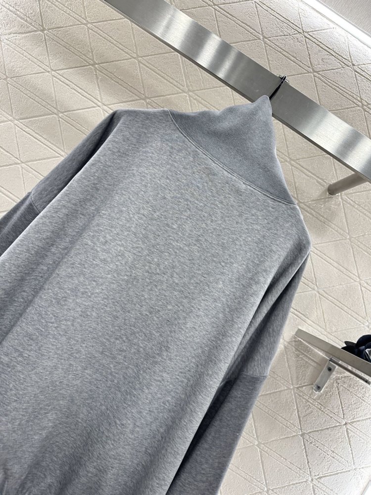 Кофта жіноча фото 4