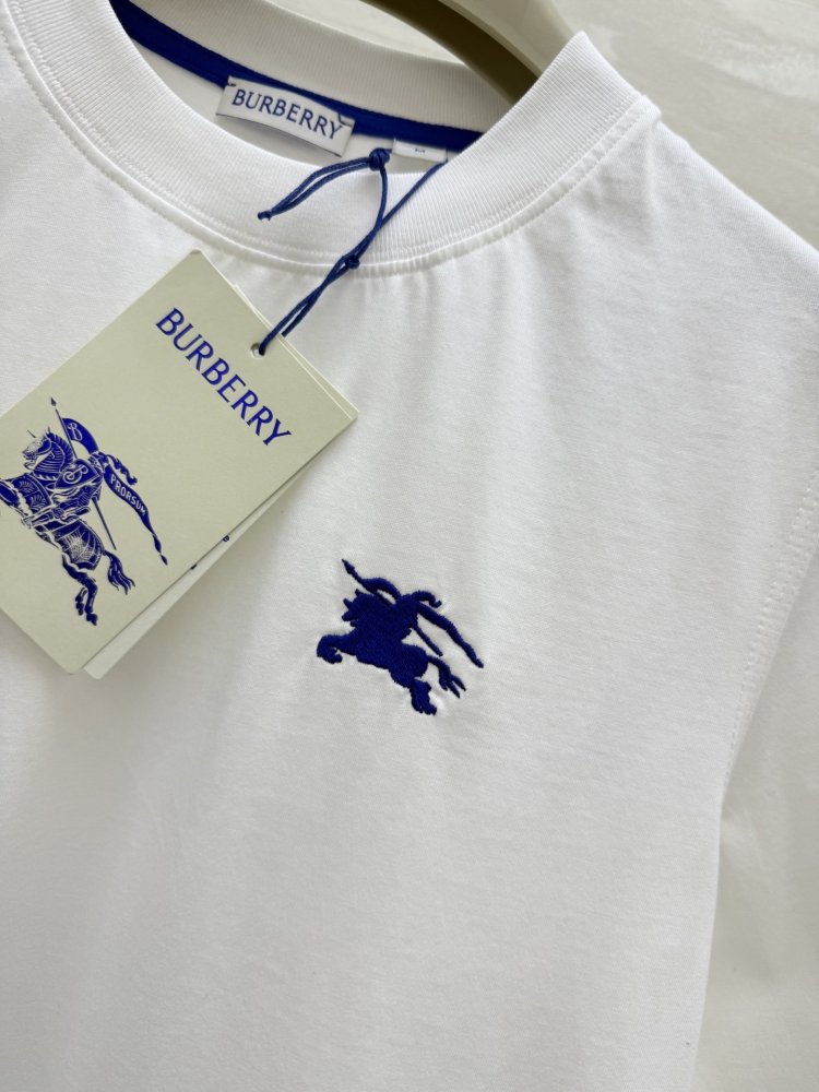 Футболка жіноча фото 5