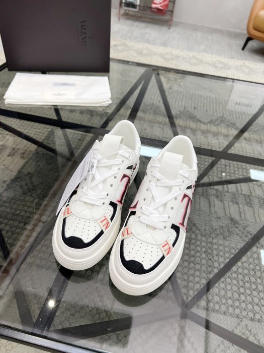 Кроссовки фото 3