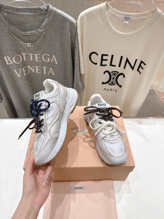 Кроссовки фото 4