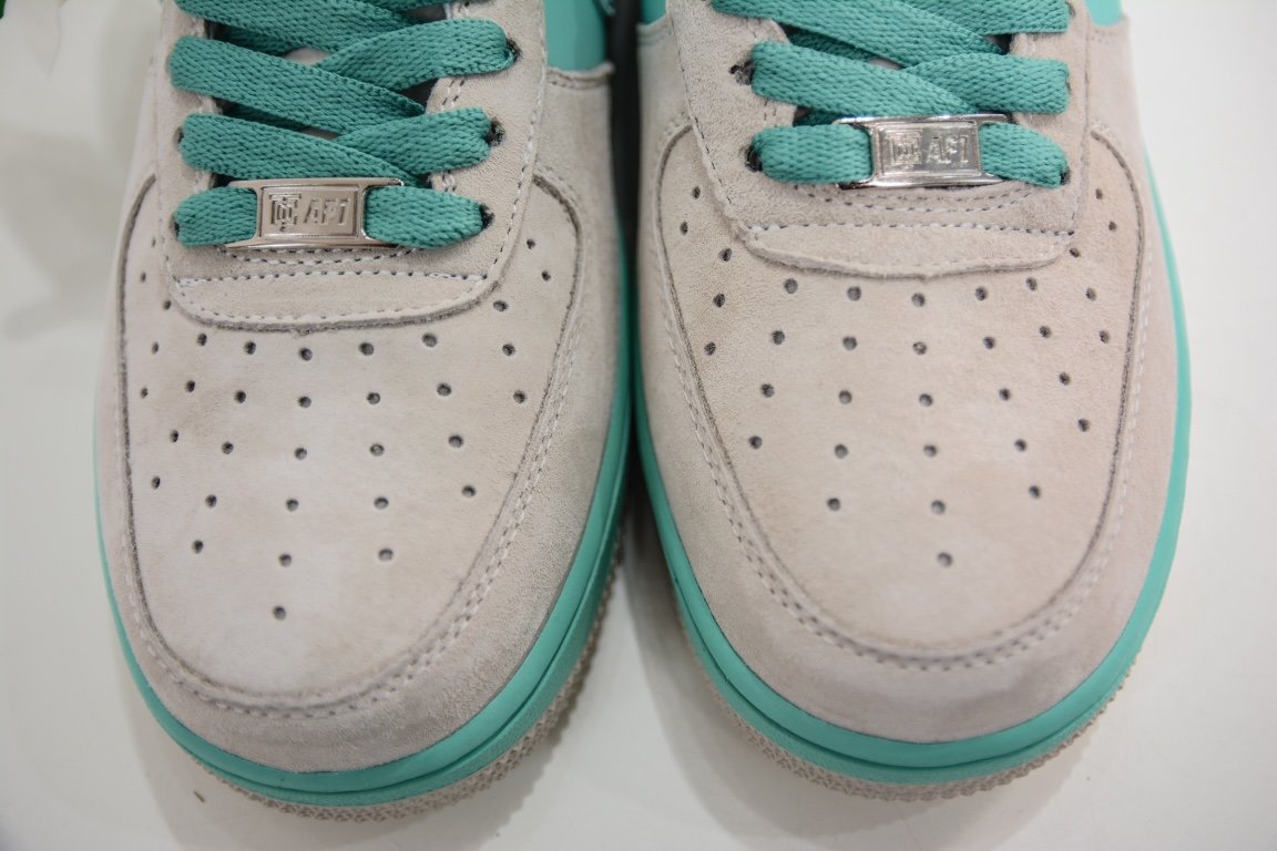 Кроссовки Tiffany Co. x Nike Air Force 1 Low S Friends and Family фото 9