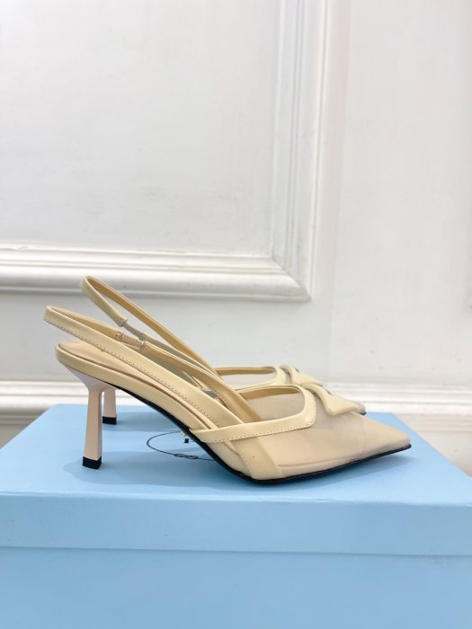 Босоножки фото 2