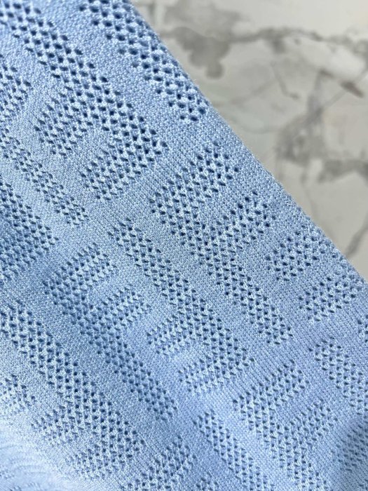 Футболка жіноча фото 6