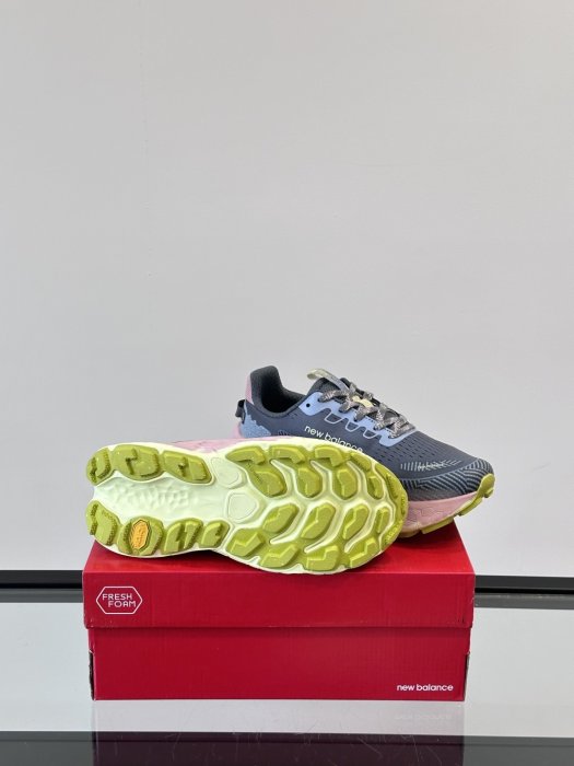 Кросівки New Balance More Trail V3 фото 9