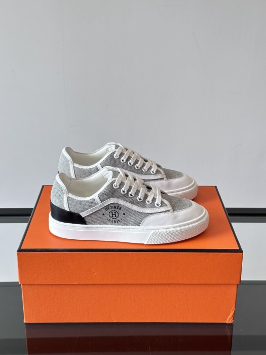 Кроссовки мужские