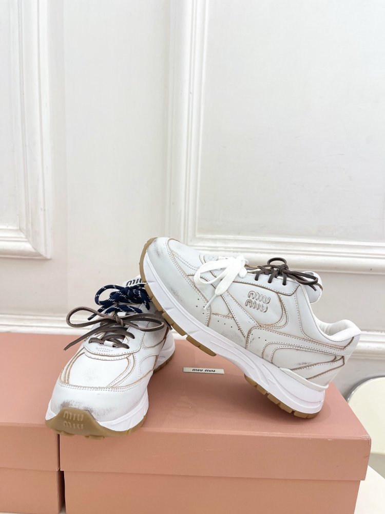 Кроссовки женские фото 5