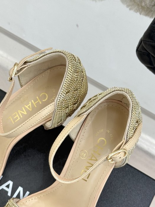 Босоножки фото 8