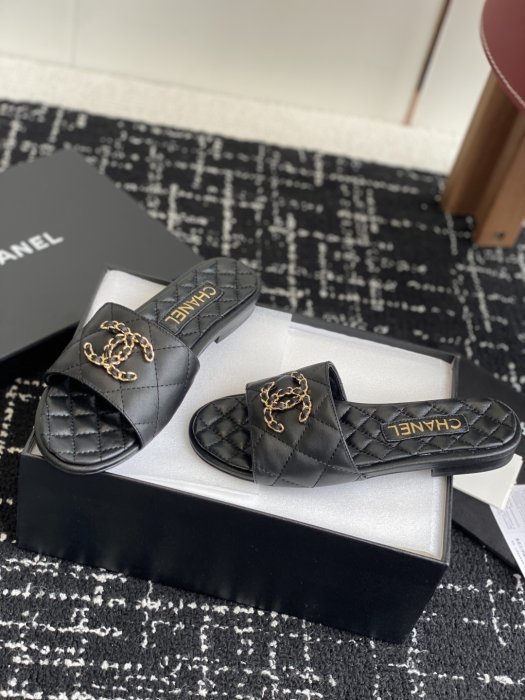 Шльопанці жіночі фото 3