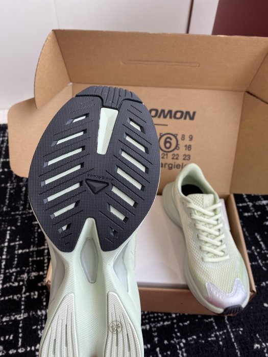 Кросівки фото 9