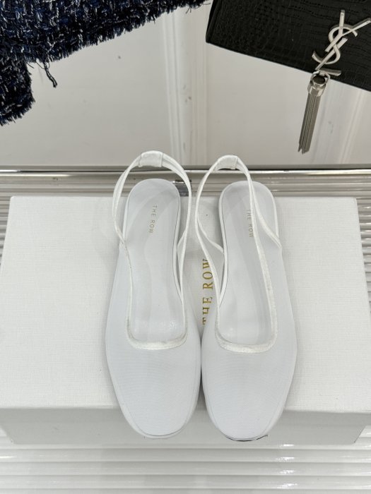 Босоножки фото 4