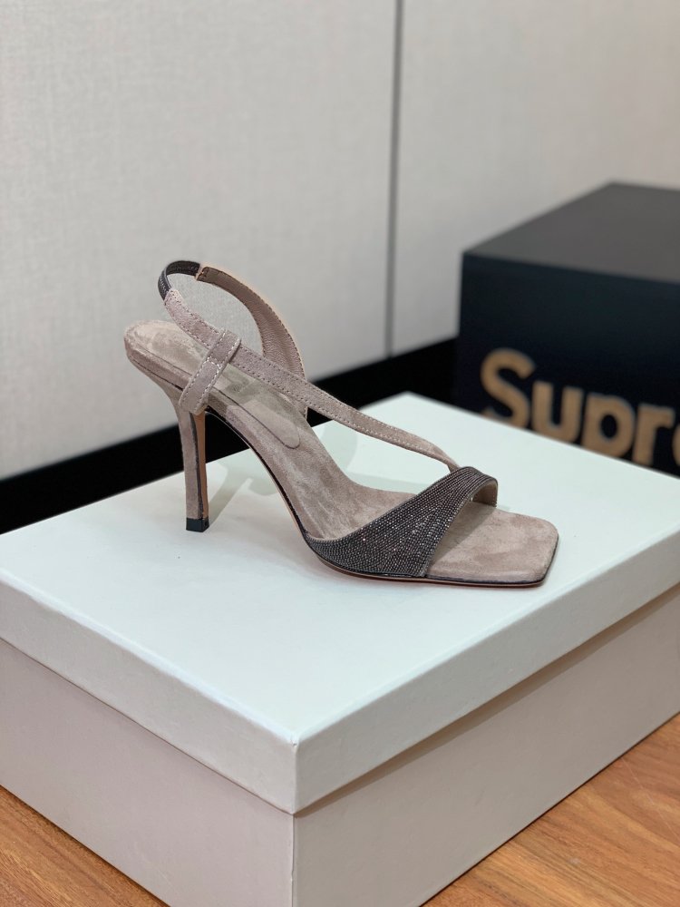 Босоножки фото 4