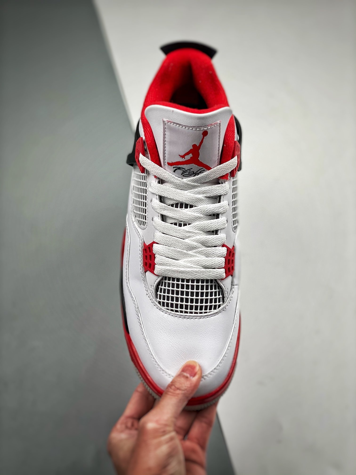 Кроссовки Air Jordan 4 Retro Fire Red фото 2