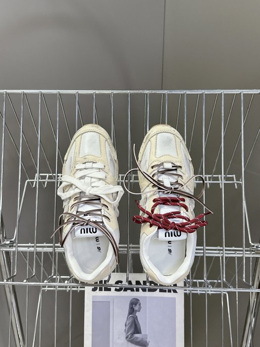 Кроссовки фото 6