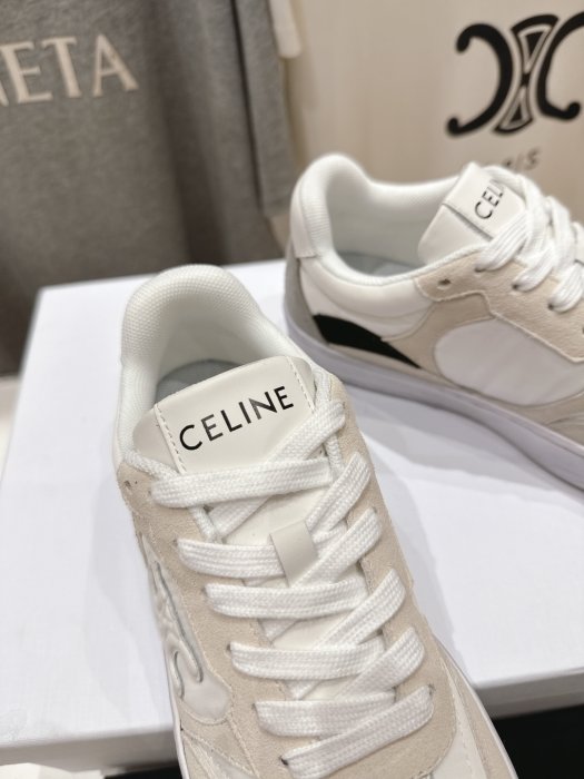 Кроссовки женские фото 6