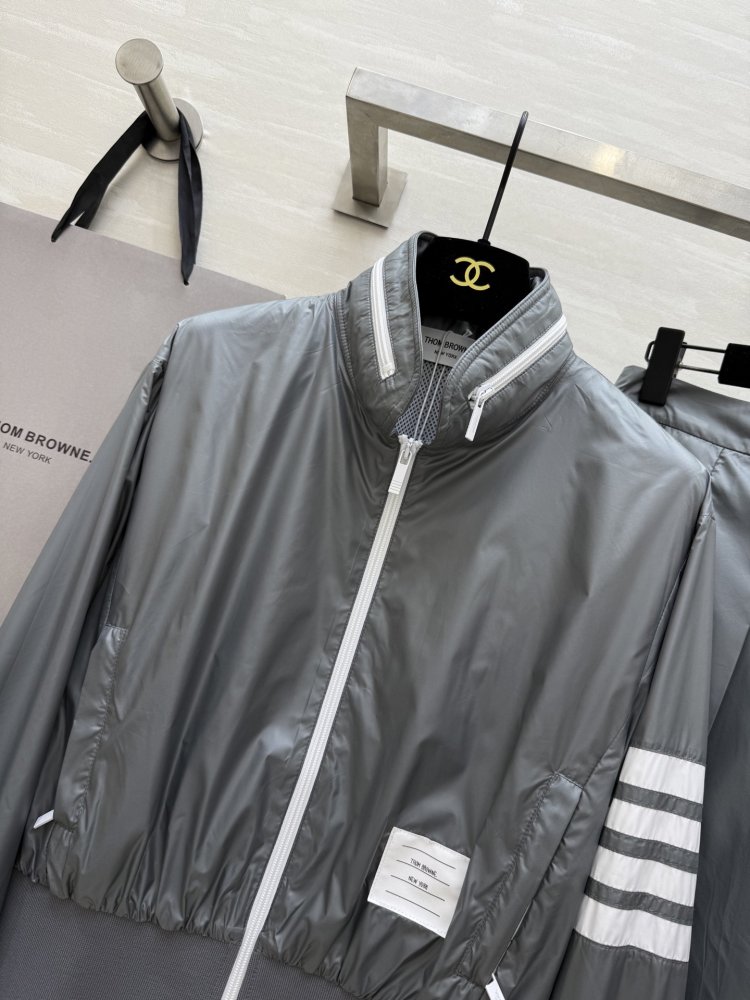 Костюм жіночий фото 3