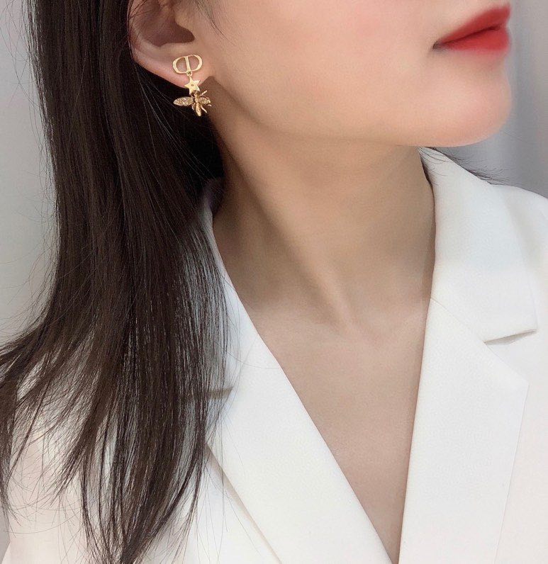 Stylish and elegant earrings-carnations фото 4