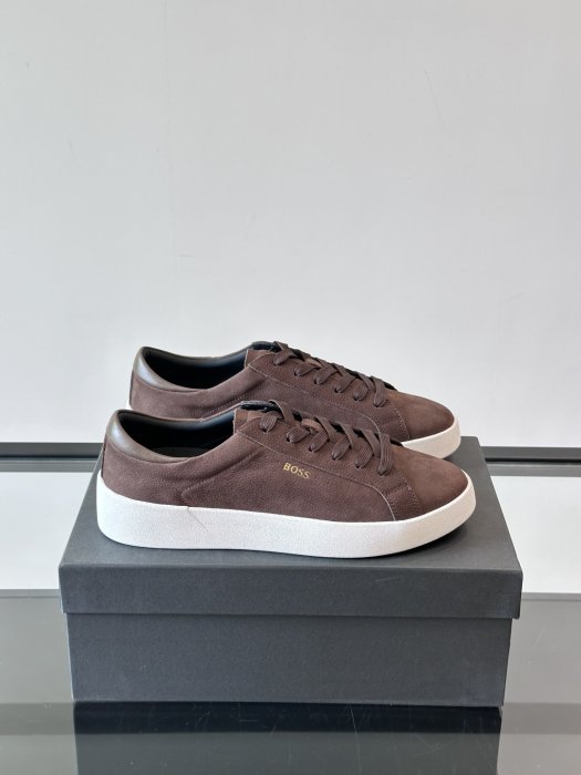 Кросівки чоловічі