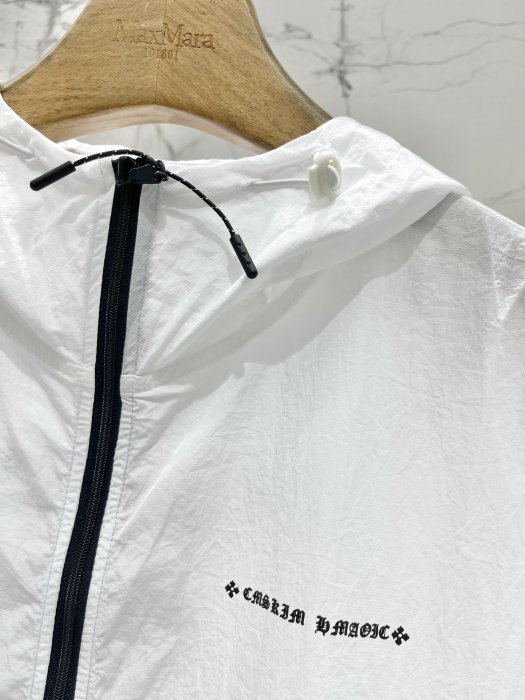 Куртка жіноча фото 3